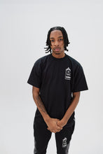 Load image into Gallery viewer, 'g' logo oversized tee
