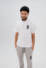Load image into Gallery viewer, 'g' logo oversized tee
