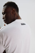 Load image into Gallery viewer, 'g' logo oversized tee
